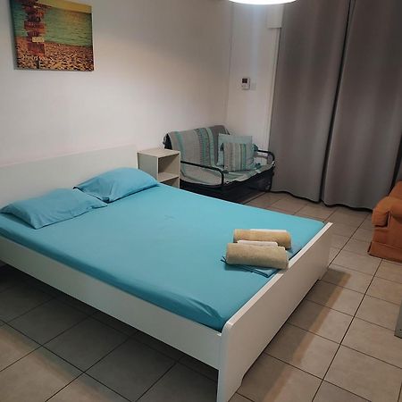 Sea Apartments Larnaca Exterior photo